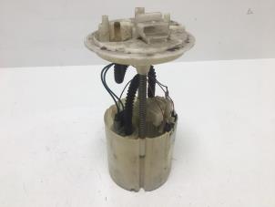 Gebruikte Tank element Pomp Fiat Stilo (192A/B) 2.4 20V Abarth 3-Drs. Prijs € 17,50 Margeregeling aangeboden door F. van den Mosselaar autodemontage