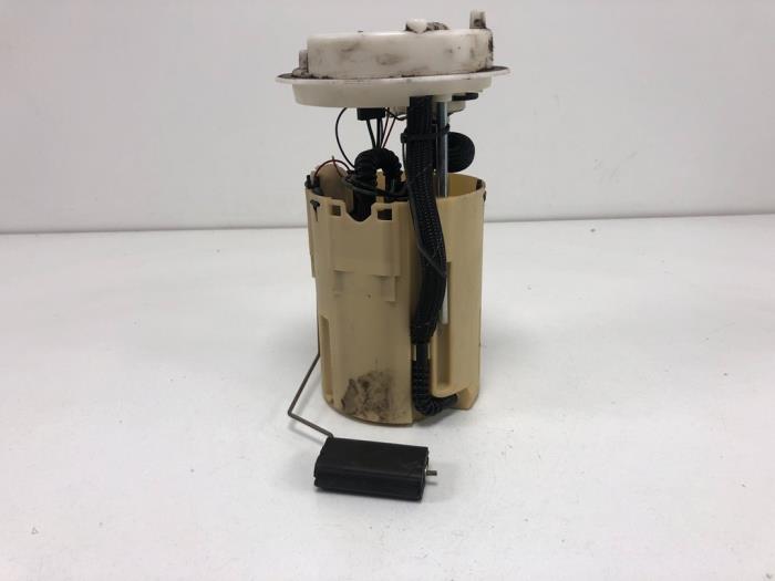 Gebruikte Tank element Pomp Fiat Stilo (192A/B) 1.6 16V 5-Drs. Prijs € 25,00 Margeregeling aangeboden door F. van den Mosselaar autodemontage