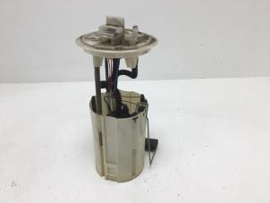 Gebruikte Tank element Pomp Fiat Doblo Cargo (223) 1.3 D 16V Multijet DPF Prijs € 25,00 Margeregeling aangeboden door F. van den Mosselaar autodemontage