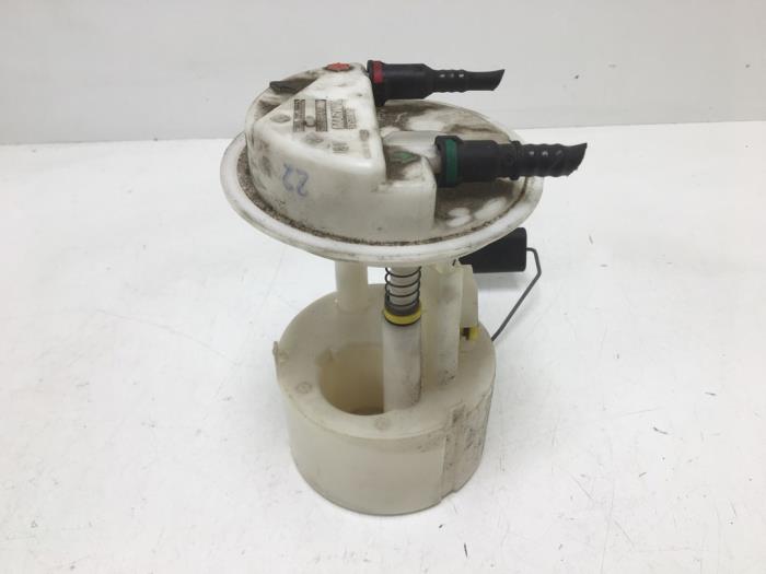 Gebruikte Brandstofpomp Elektrisch Renault Clio II Societe (SB) 1.5 dCi 65 Prijs € 25,00 Margeregeling aangeboden door F. van den Mosselaar autodemontage