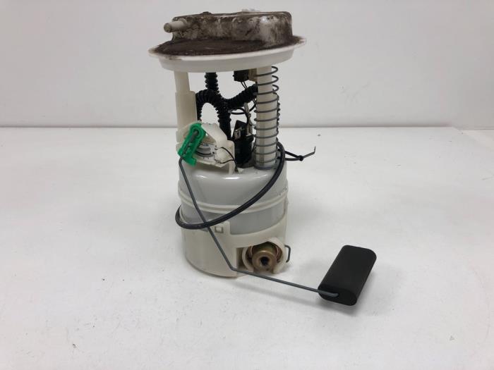 Gebruikte Brandstofpomp Elektrisch Renault Modus/Grand Modus (JP) 1.4 16V Prijs € 35,00 Margeregeling aangeboden door F. van den Mosselaar autodemontage