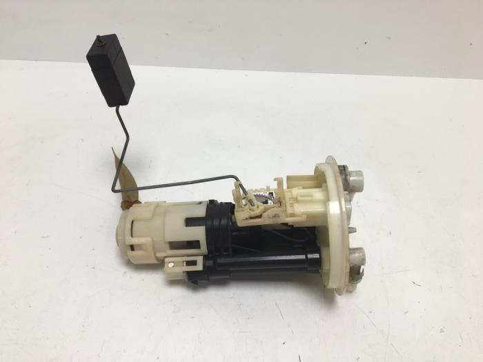 Gebruikte Tank element Pomp Daihatsu YRV (M2) 1.3 16V DVVT Prijs € 20,00 Margeregeling aangeboden door F. van den Mosselaar autodemontage