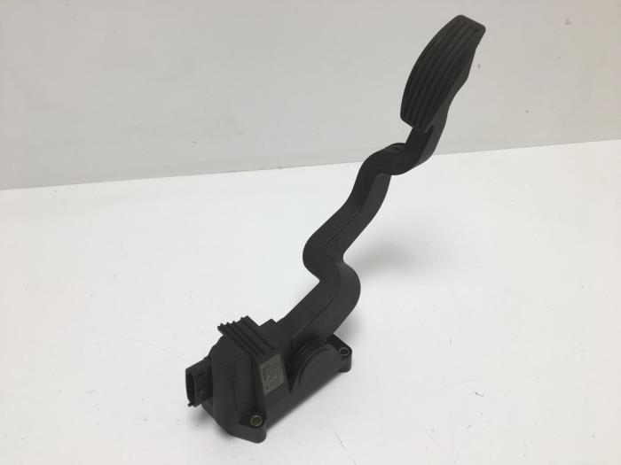 Gebruikte Gaspedaalpositie Sensor Fiat Stilo (192A/B) 2.4 20V Abarth Prijs € 20,00 Margeregeling aangeboden door F. van den Mosselaar autodemontage