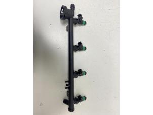 Gebruikte Injector brug Renault Laguna II (BG) 1.8 16V Prijs € 20,00 Margeregeling aangeboden door F. van den Mosselaar autodemontage