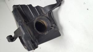 Gebruikte Luchtfilterhuis Ford Focus 2 2.0 TDCi 16V Prijs € 15,00 Margeregeling aangeboden door F. van den Mosselaar autodemontage