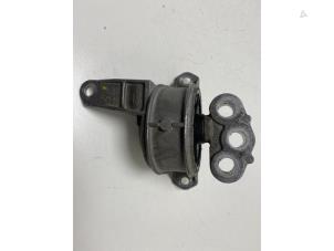 Gebruikte Motorsteun Opel Astra G (F08/48) 1.6 Prijs € 9,99 Margeregeling aangeboden door F. van den Mosselaar autodemontage