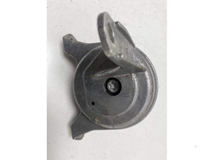 Gebruikte Motorrubber Opel Zafira (M75) 1.7 CDTi 16V Prijs € 15,00 Margeregeling aangeboden door F. van den Mosselaar autodemontage