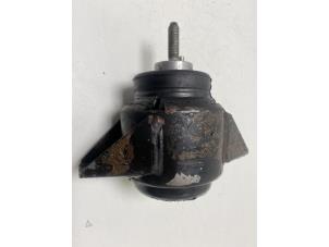 Gebruikte Motorsteun Landrover Discovery II 2.5 Td5 Prijs € 25,00 Margeregeling aangeboden door F. van den Mosselaar autodemontage