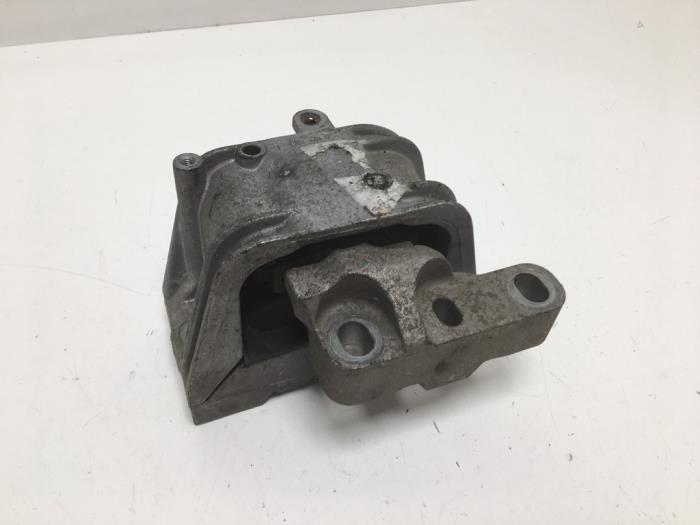 Gebruikte Motorsteun Seat Altea (5P1) 1.6 Prijs € 15,00 Margeregeling aangeboden door F. van den Mosselaar autodemontage