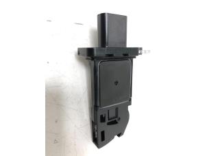 Gebruikte Luchthoeveelheidsmeter Ford Fiesta 6 (JA8) 1.0 EcoBoost 12V 100 Prijs € 20,00 Margeregeling aangeboden door F. van den Mosselaar autodemontage
