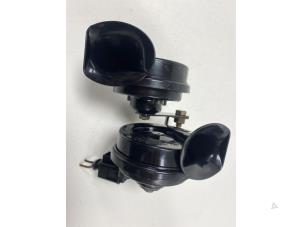 Gebruikte Claxon Volkswagen Polo IV (9N1/2/3) 1.4 TDI 75 Prijs € 10,00 Margeregeling aangeboden door F. van den Mosselaar autodemontage