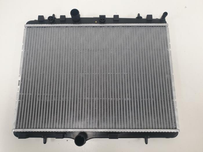 Gebruikte Radiateur Citroen C3 (SC) 1.6 HDi 92 Prijs € 50,00 Margeregeling aangeboden door F. van den Mosselaar autodemontage