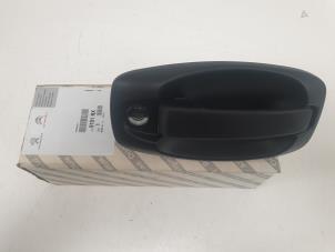 Gebruikte Deurgreep 2Deurs rechts Citroen Nemo (AA) 1.4 Prijs € 15,00 Margeregeling aangeboden door F. van den Mosselaar autodemontage