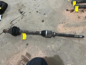 Gebruikte Homokineetas rechts-voor Peugeot Partner (GC/GF/GG/GJ/GK) 1.6 BlueHDI 75 Prijs € 50,00 Margeregeling aangeboden door F. van den Mosselaar autodemontage