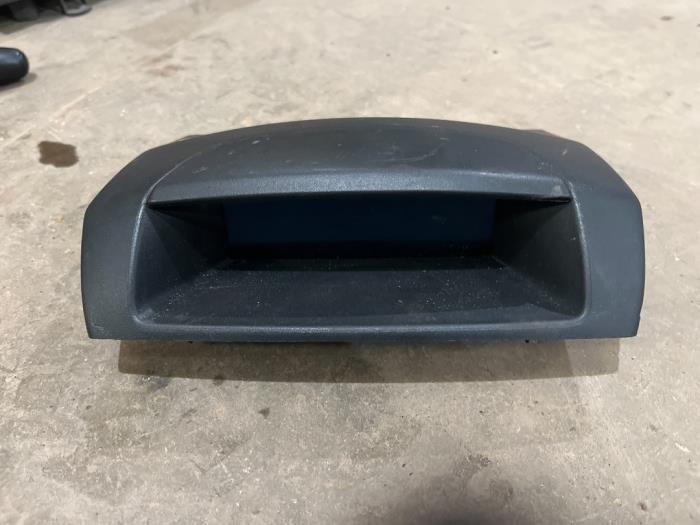 Gebruikte Display Interieur Peugeot Partner (GC/GF/GG/GJ/GK) 1.6 BlueHDI 75 Prijs € 25,00 Margeregeling aangeboden door F. van den Mosselaar autodemontage