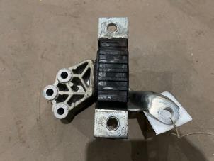 Gebruikte Motorsteun Fiat Panda (169) 1.2 Fire Prijs € 10,00 Margeregeling aangeboden door F. van den Mosselaar autodemontage