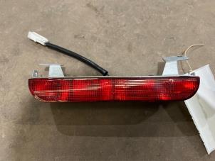 Gebruikte Extra Remlicht midden Mitsubishi Colt (Z2/Z3) 1.3 16V Prijs € 9,99 Margeregeling aangeboden door F. van den Mosselaar autodemontage