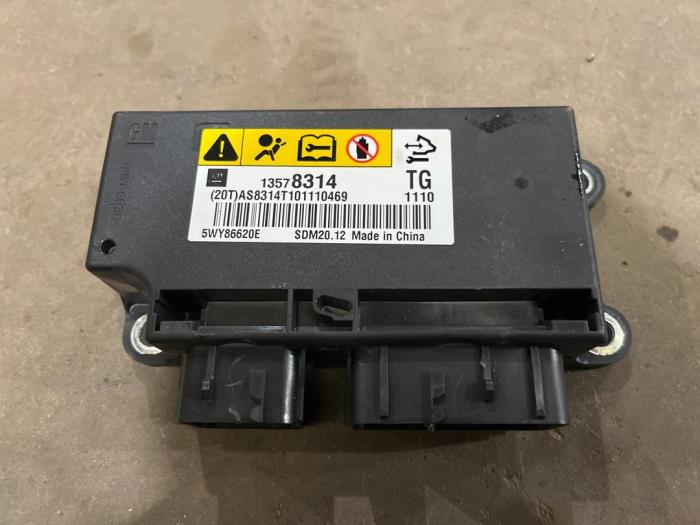 Gebruikte Module Airbag Chevrolet Spark (M300) 1.0 16V Prijs € 15,00 Margeregeling aangeboden door F. van den Mosselaar autodemontage