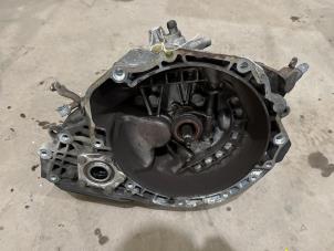 Gebruikte Versnellingsbak Chevrolet Aveo (250) 1.4 16V LS Prijs € 200,00 Margeregeling aangeboden door F. van den Mosselaar autodemontage