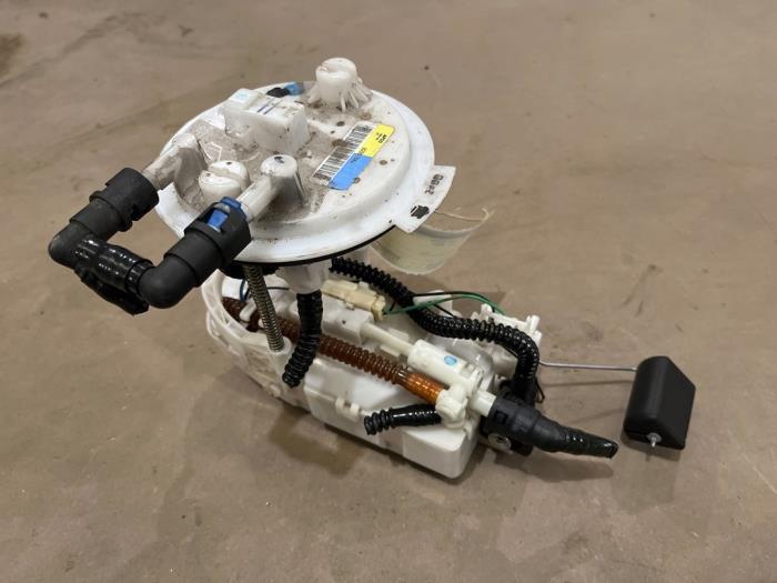 Gebruikte Tank element Pomp Cadillac STS (K63) 3.6 V6 24V VVT Li Prijs € 50,00 Margeregeling aangeboden door F. van den Mosselaar autodemontage