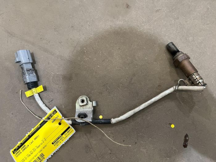 Gebruikte Lambda Sonde Toyota Corolla Touring Sport (E21/EH1) 1.8 16V Hybrid Prijs € 25,00 Margeregeling aangeboden door F. van den Mosselaar autodemontage