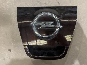 Gebruikte Handgreep Achterklep Opel Astra J (PC6/PD6/PE6/PF6) 2.0 CDTI 16V 165 Ecotec Prijs € 25,00 Margeregeling aangeboden door F. van den Mosselaar autodemontage