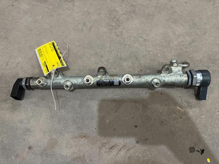 Gebruikte Verstuiver brug BMW 1 serie (E87/87N) 120d 16V Prijs € 25,00 Margeregeling aangeboden door F. van den Mosselaar autodemontage