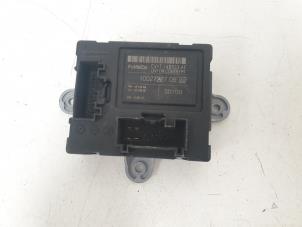 Gebruikte Centrale Deurvergrendelings Module Ford Fiesta 6 (JA8) 1.0 EcoBoost 12V 100 Prijs € 10,00 Margeregeling aangeboden door F. van den Mosselaar autodemontage