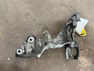 Gebruikte Motorrubber Mercedes Vito (447.6) 1.6 111 CDI 16V Prijs € 20,00 Margeregeling aangeboden door F. van den Mosselaar autodemontage