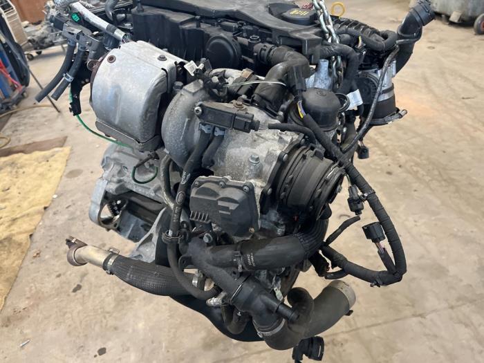 Motor Jaguar XE 2.0 D EPerformance 16V 204DTD