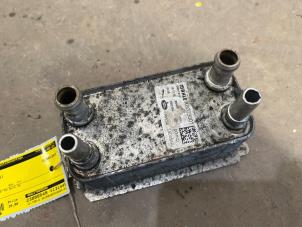 Gebruikte Oliekoeler Jaguar XE 2.0 D E-Performance 16V Prijs € 20,00 Margeregeling aangeboden door F. van den Mosselaar autodemontage