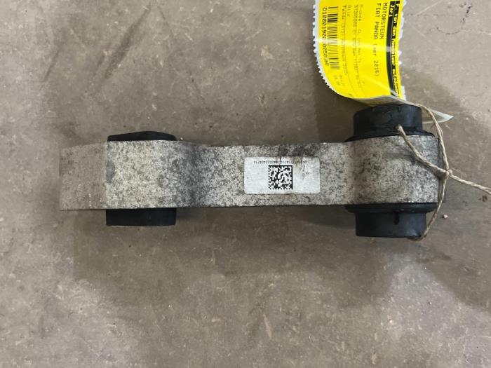 Gebruikte Motorrubber Fiat Panda (312) 0.9 TwinAir Turbo 80 Prijs € 15,00 Margeregeling aangeboden door F. van den Mosselaar autodemontage