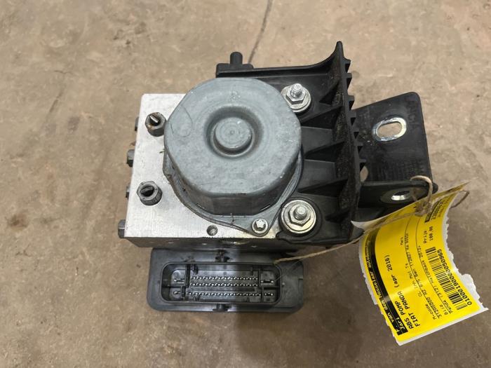 Gebruikte ABS Pomp Fiat Panda (312) 0.9 TwinAir Turbo 80 Prijs € 85,00 Margeregeling aangeboden door F. van den Mosselaar autodemontage