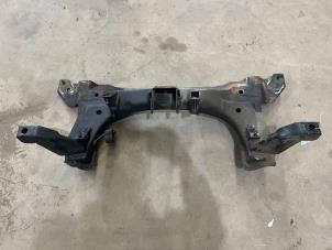 Gebruikte Subframe Kia Carens II (FJ) 1.6i 16V Prijs € 75,00 Margeregeling aangeboden door F. van den Mosselaar autodemontage