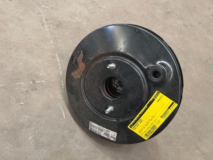 Gebruikte Rembooster Mini Mini (R56) 1.6 16V Cooper S Prijs € 25,00 Margeregeling aangeboden door F. van den Mosselaar autodemontage