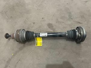 Gebruikte Steekas links-achter Audi E-tron (GEN) 50 quattro Prijs € 110,00 Margeregeling aangeboden door F. van den Mosselaar autodemontage