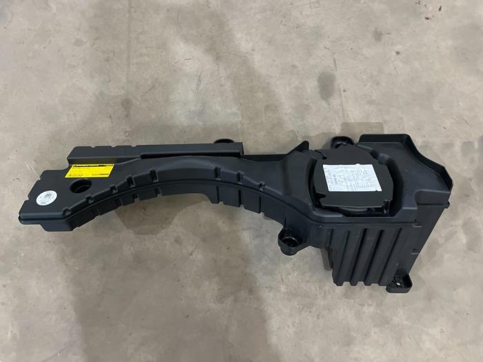 Gebruikte Subwoofer Audi e-tron (GEN) 50 quattro Prijs € 45,00 Margeregeling aangeboden door F. van den Mosselaar autodemontage