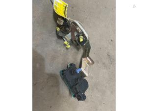 Gebruikte Portierslot Mechaniek 2Deurs links Chevrolet Matiz 0.8 S,SE Prijs € 20,00 Margeregeling aangeboden door F. van den Mosselaar autodemontage