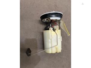 Gebruikte Tank element Pomp Ford Focus 3 1.6 Ti-VCT 16V 105 Prijs € 35,00 Margeregeling aangeboden door F. van den Mosselaar autodemontage