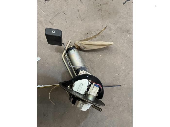 Gebruikte Tank element Pomp Mazda 323 (BA12) 1.5i 16V Prijs € 15,00 Margeregeling aangeboden door F. van den Mosselaar autodemontage