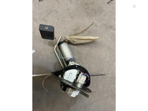 Gebruikte Tank element Pomp Mazda 323 (BA12) 1.5i 16V Prijs € 15,00 Margeregeling aangeboden door F. van den Mosselaar autodemontage
