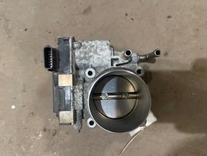 Gebruikte Gasklephuis Nissan Qashqai (J11) 1.6 DIG-T 163 16V Prijs € 75,00 Margeregeling aangeboden door F. van den Mosselaar autodemontage