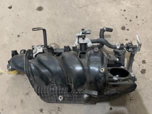 Gebruikte Inlaatspruitstuk Nissan Qashqai (J11) 1.6 DIG-T 163 16V Prijs € 75,00 Margeregeling aangeboden door F. van den Mosselaar autodemontage