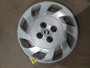 Gebruikte Wieldop Fiat Punto II (188) Prijs € 10,00 Margeregeling aangeboden door F. van den Mosselaar autodemontage