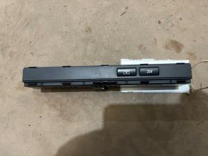 Gebruikte Schakelaar (diversen) BMW 3 serie (E46/4) 316i Prijs € 10,00 Margeregeling aangeboden door F. van den Mosselaar autodemontage