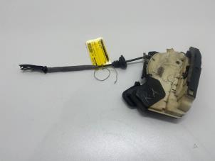 Gebruikte Deurslot Mechaniek 4Deurs rechts-achter Volkswagen Golf VI (5K1) 1.4 TSI 122 16V Prijs € 25,00 Margeregeling aangeboden door F. van den Mosselaar autodemontage