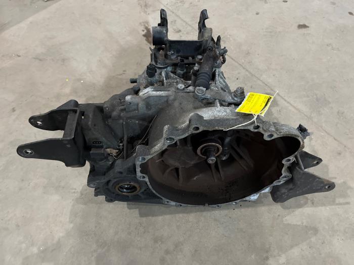 Gebruikte Versnellingsbak Hyundai Tucson (JM) 2.0 CRDi 16V 4x2 Prijs € 200,00 Margeregeling aangeboden door F. van den Mosselaar autodemontage