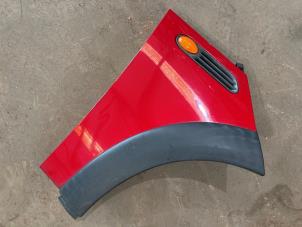 Gebruikte Spatbord rechts-voor BMW Mini One/Cooper (R50) 1.6 16V Cooper Prijs € 25,00 Margeregeling aangeboden door F. van den Mosselaar autodemontage