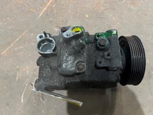 Gebruikte Pomp Airco Volkswagen Golf V (1K1) 1.6 FSI 16V Prijs € 75,00 Margeregeling aangeboden door F. van den Mosselaar autodemontage