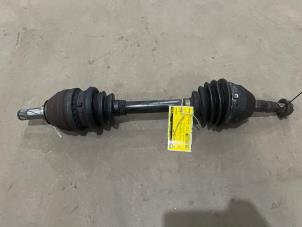 Gebruikte Homokineetas links-voor Opel Zafira (M75) 1.8 16V Ecotec Prijs € 35,00 Margeregeling aangeboden door F. van den Mosselaar autodemontage